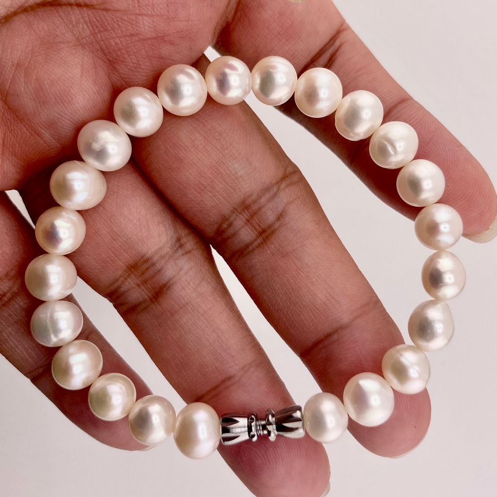Vòng Tay Ngọc Trai Tự Nhiên Hạt Gần Tròn Đơn Giản MADAME HIEN PEARLS VTT002