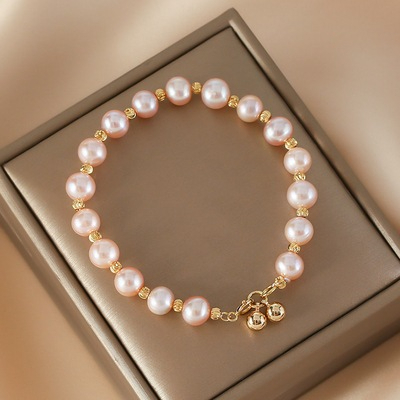 Vòng Tay Ngọc Trai Tự Nhiên Khoá Đính 2 Cham Lục Lạc MADAME HIEN PEARLS Đáng Yêu VTT090