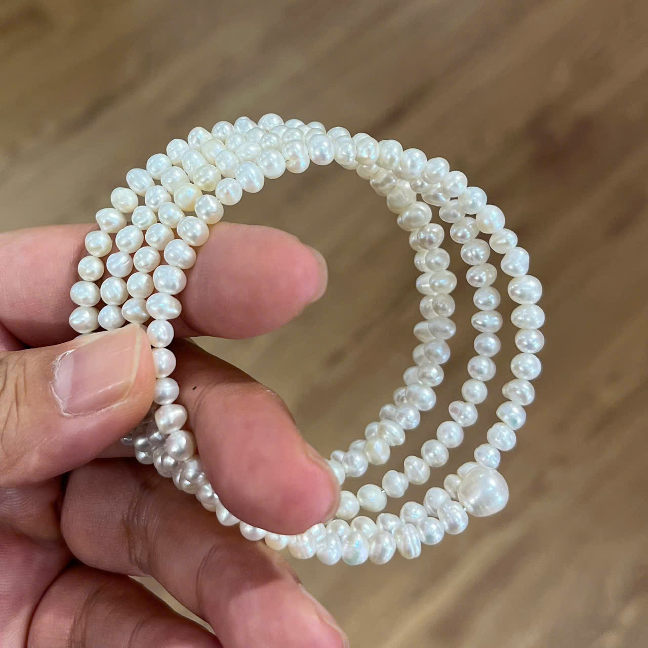 Vòng Tay Ngọc Trai Xoắn 4 Vòng Cá Tính Dễ Thương MADAME HIEN PEARL Cho Nữ VTT121