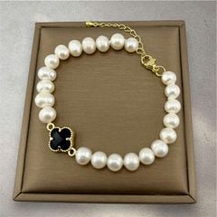 Vòng Tay Ngọc Trai Tự Nhiên Mặt Đá Cỏ 4 Lá MADAME HIEN PEARL Cho Nữ VTT124
