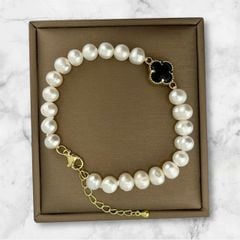 Vòng Tay Ngọc Trai Tự Nhiên Mặt Đá Cỏ 4 Lá MADAME HIEN PEARL Cho Nữ VTT124
