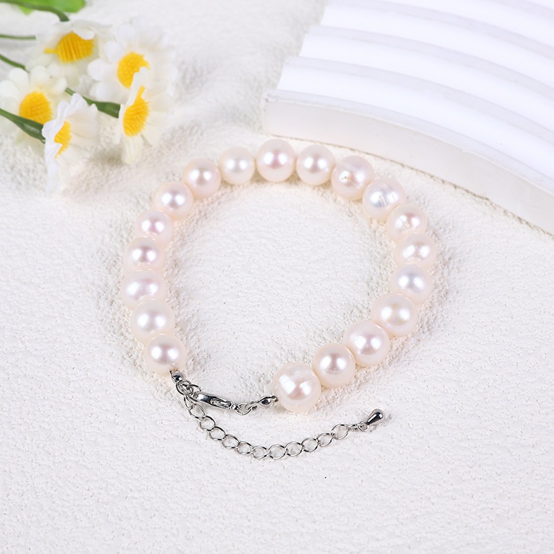 Vòng tay ngọc trai nước ngọt 8-9mm MADAME HIEN PEARLS khoá Bạc VTT022