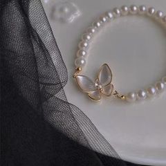 Vòng Tay Ngọc Trai Khoá Bướm Thời Trang Cao Cấp MADAME HIEN PEARLS Cho Nữ VTT025