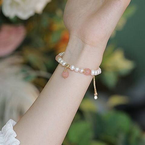Vòng Tay Ngọc Trai Tự Nhiên Phong Cách Công Chúa Dâu Tây Tua Rua Hạt Dâu Tây MADAME HIEN PEARLS Đáng Yêu VTT071
