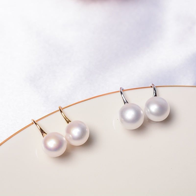Bông Tai MADAME HIEN PEARL Hạt trai trắng 8-9mm AAA Vàng 14k dáng gót giày YM003
