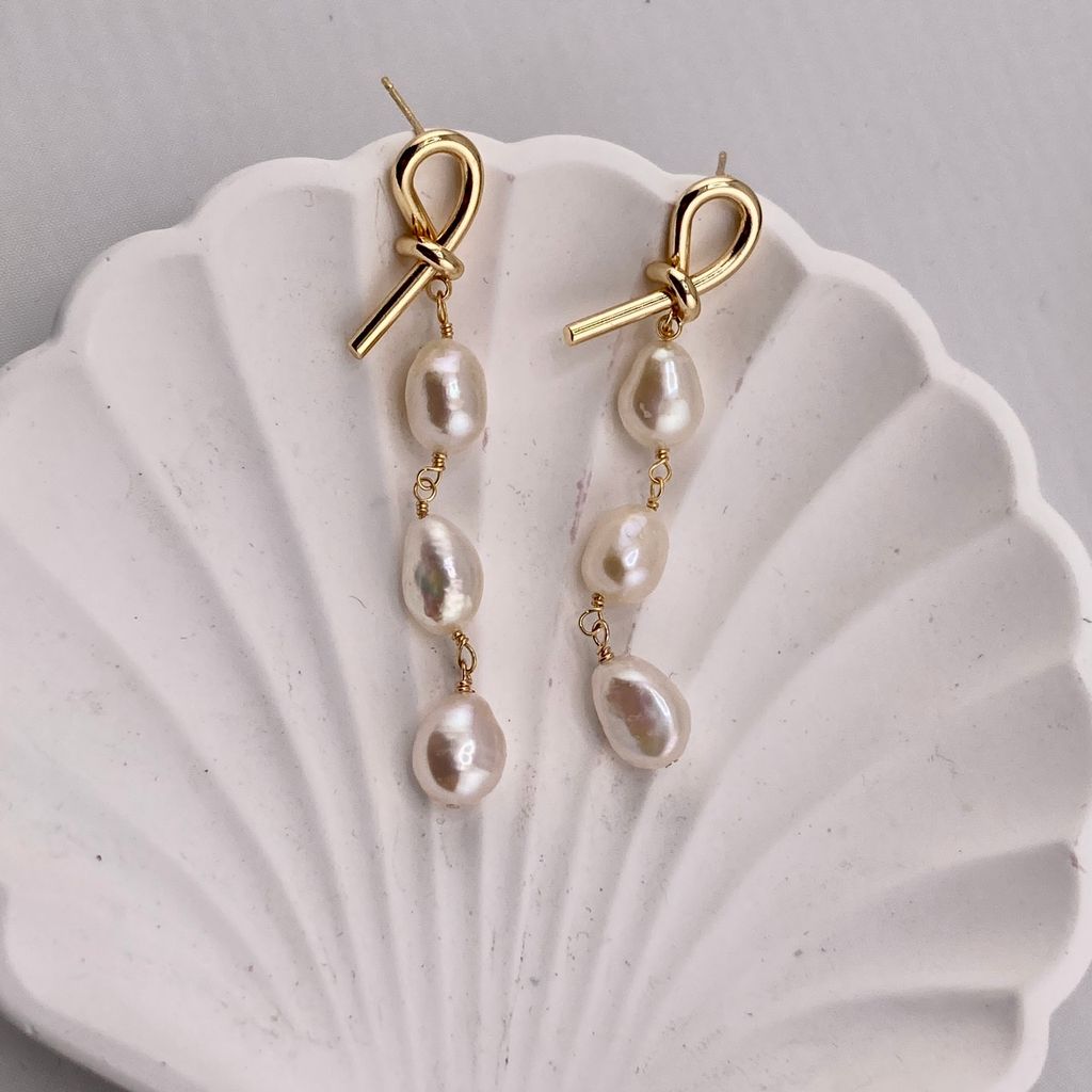 Khuyên Tai 3 Hạt Dáng Dài Thắt Nút Đính Ngọc Trai Tự Nhiên dài tua rua Phong Cách baroque BTB003B