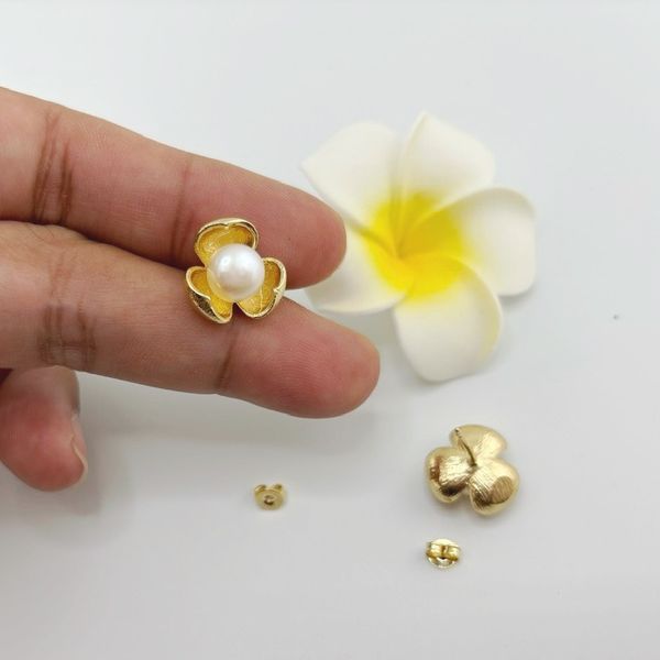 Bông Tai Ngọc Trai Tự Nhiên Hoa Hiệu Ứng 3 Cánh Nở Sống Động MADAME HIEN PEARLS BTN106