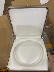 Hộp Trang Sức Vòng Cổ Da PU Xén Góc Cao Cấp 19cm*19cm*4,5cm PKG014
