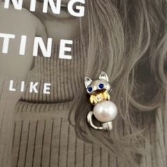 Mặt Dây Chuyền Chú Mèo Đeo Nơ Đính Ngọc Trai Tự Nhiên Đáng Yêu MADAME HIEN PEARLS MT038