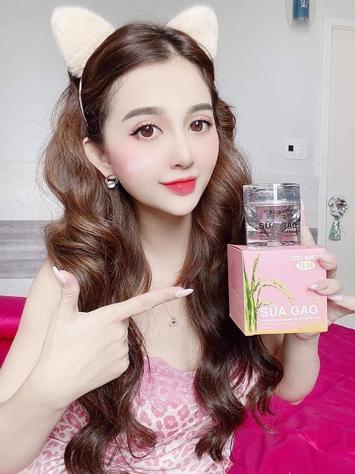 Cosy White Kem Face Sữa Gạo Trắng Da Giữ Ẩm 30g