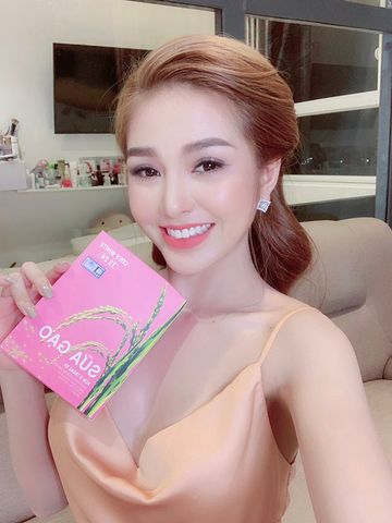 Cosy White Sữa Gạo Kem Ủ Trắng Body 210g