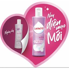 Dung Dịch Vệ Sinh Phụ Nữ Lactacyd Soft & Silk 250ml