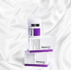 Maxclinic Melatonin Liposome 5% Kem Mờ Nám Chống Lão Hoá 50g