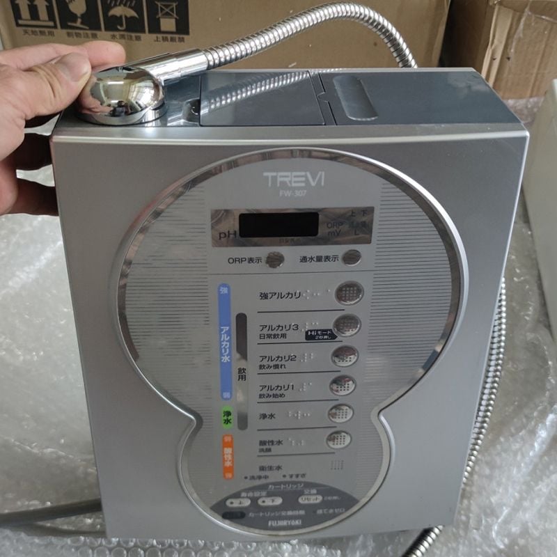 Máy lọc nước điện giải ion kiềm Fujiiryoki Trevi FW-307