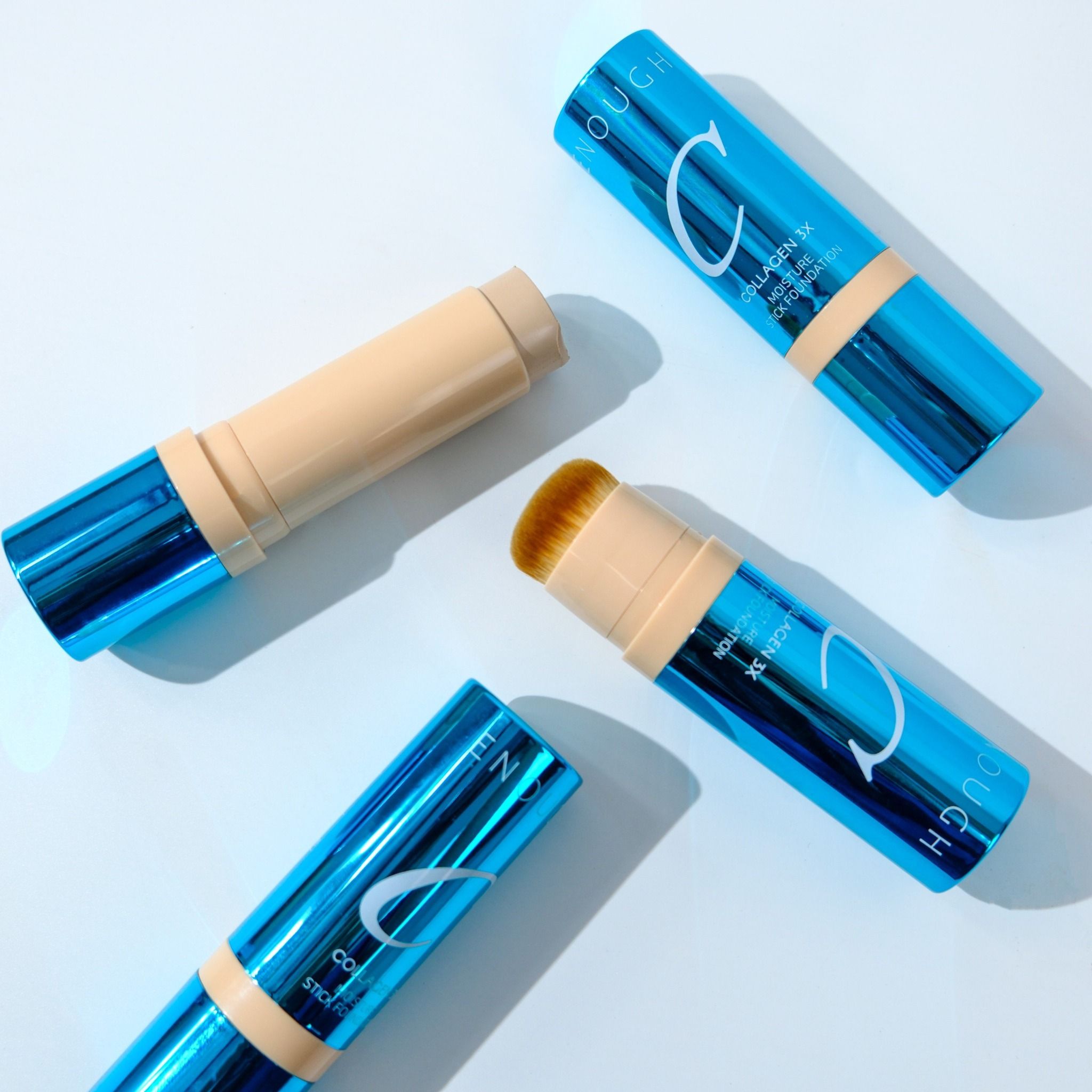 KEM NỀN DẠNG THỎI 3X ENOUGH COLLAGEN 3X MOISTURE STICK FOUNDATION