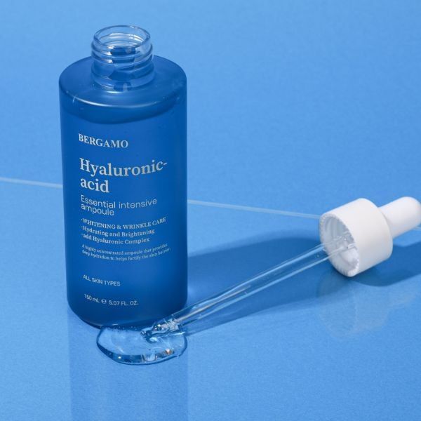 SERUM CẤP ẨM HỖ TRỢ PHỤC HỒI BERGAMO HYALURONIC ACID ESSENTIAL INTENSIVE AMPOULE 150ML