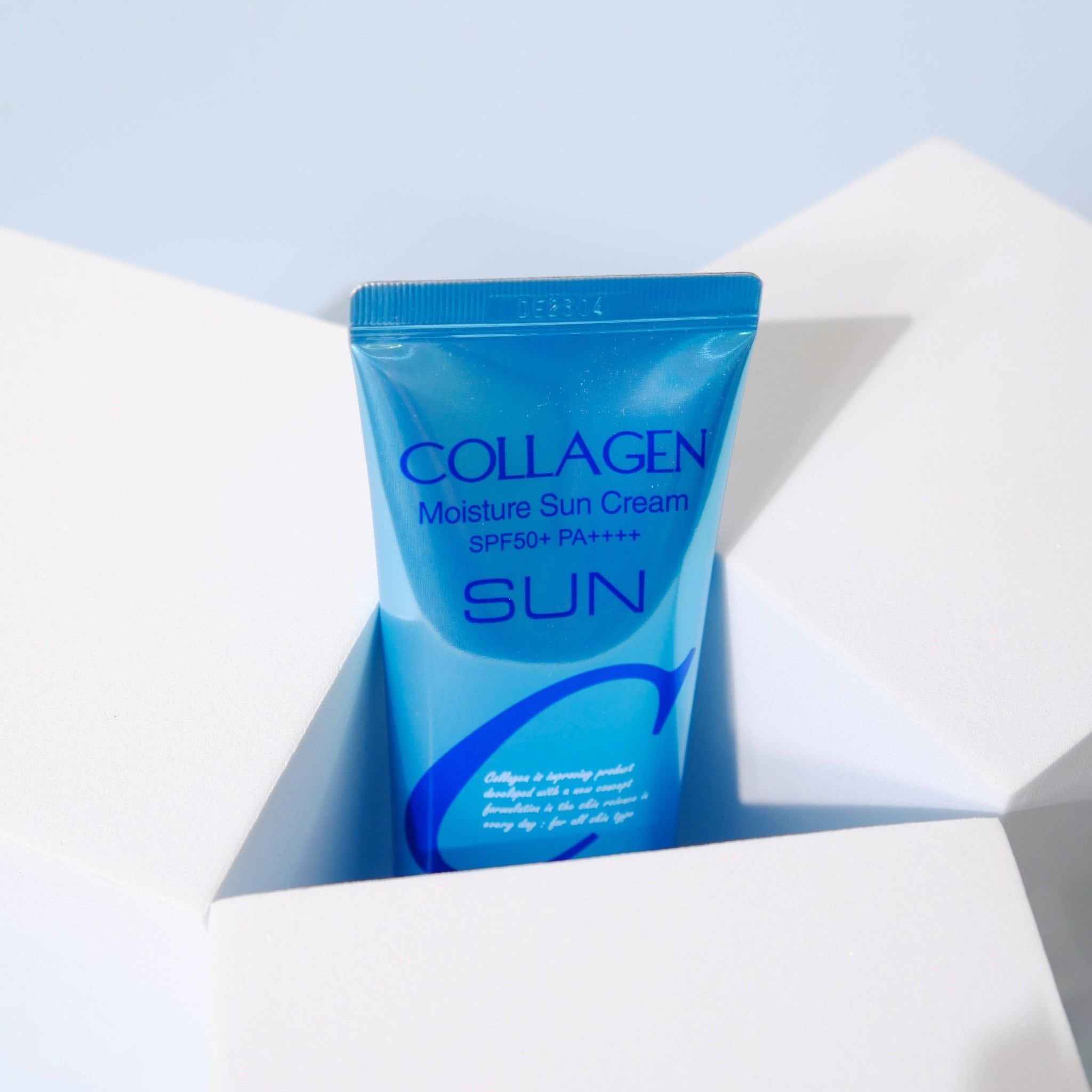 KEM CHỐNG NẮNG COLLAGEN ENOUGH COLLAGEN MOISTURE SUN CREAM 50G