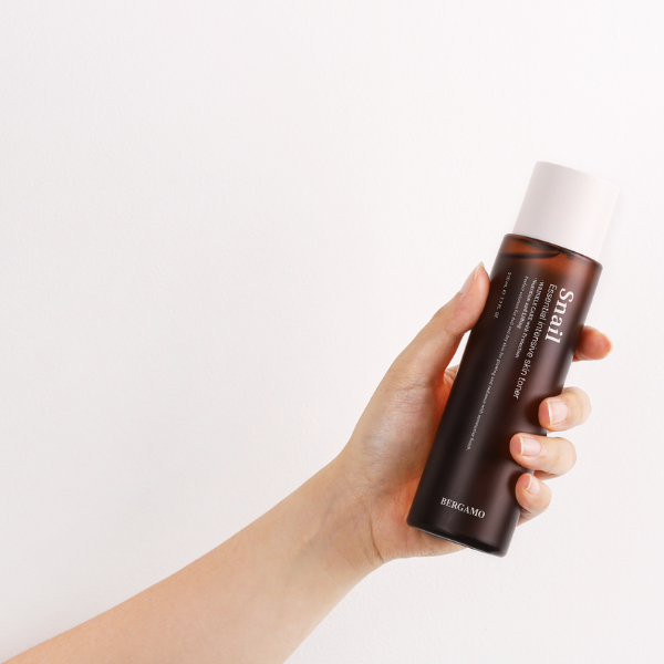 TONER ỐC SÊN BERGAMO SNAIL ESSENTIAL INTENSIVE TONER 210ML