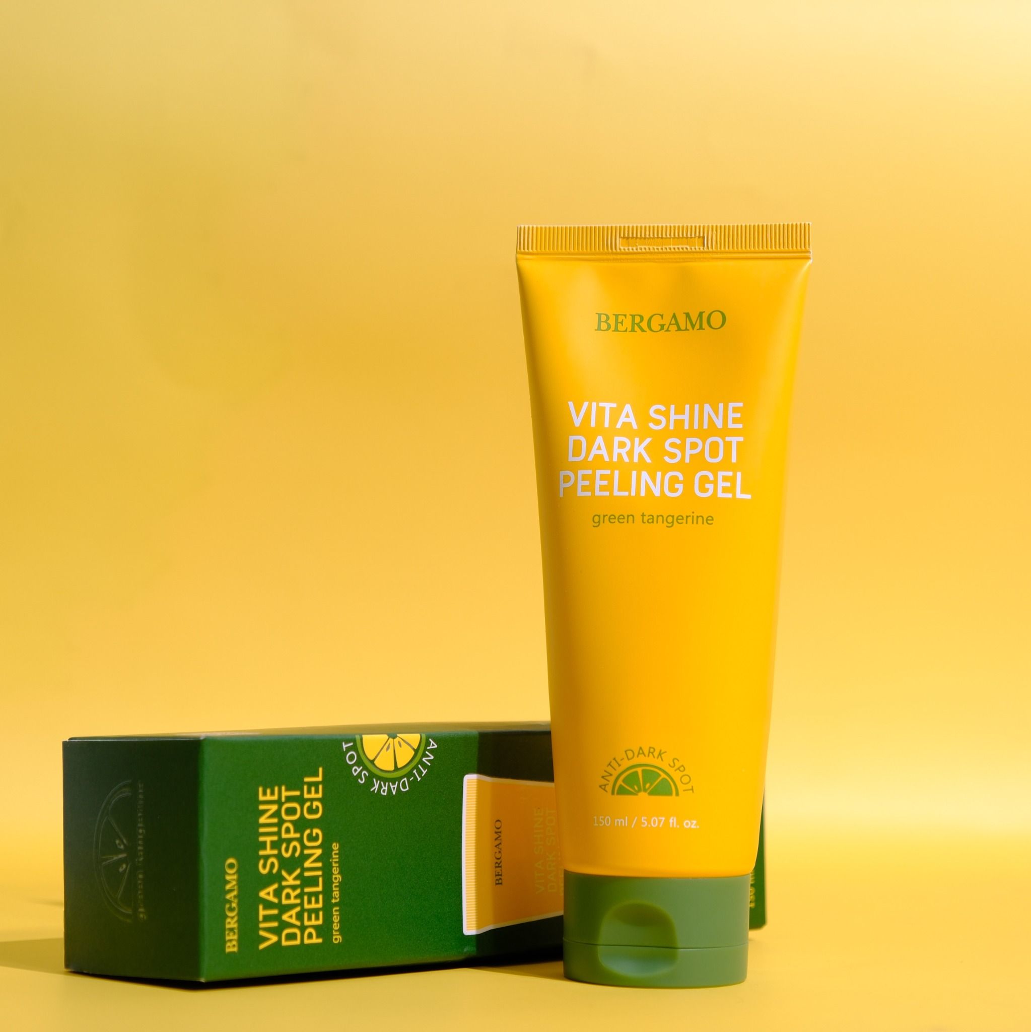 TẨY DA CHẾT QUÝT XANH SÁNG DA MỜ THÂM NÁM BERGAMO GREEN TANGERINE VITA SHINE DARK SPOT PEELING GEL 150ML