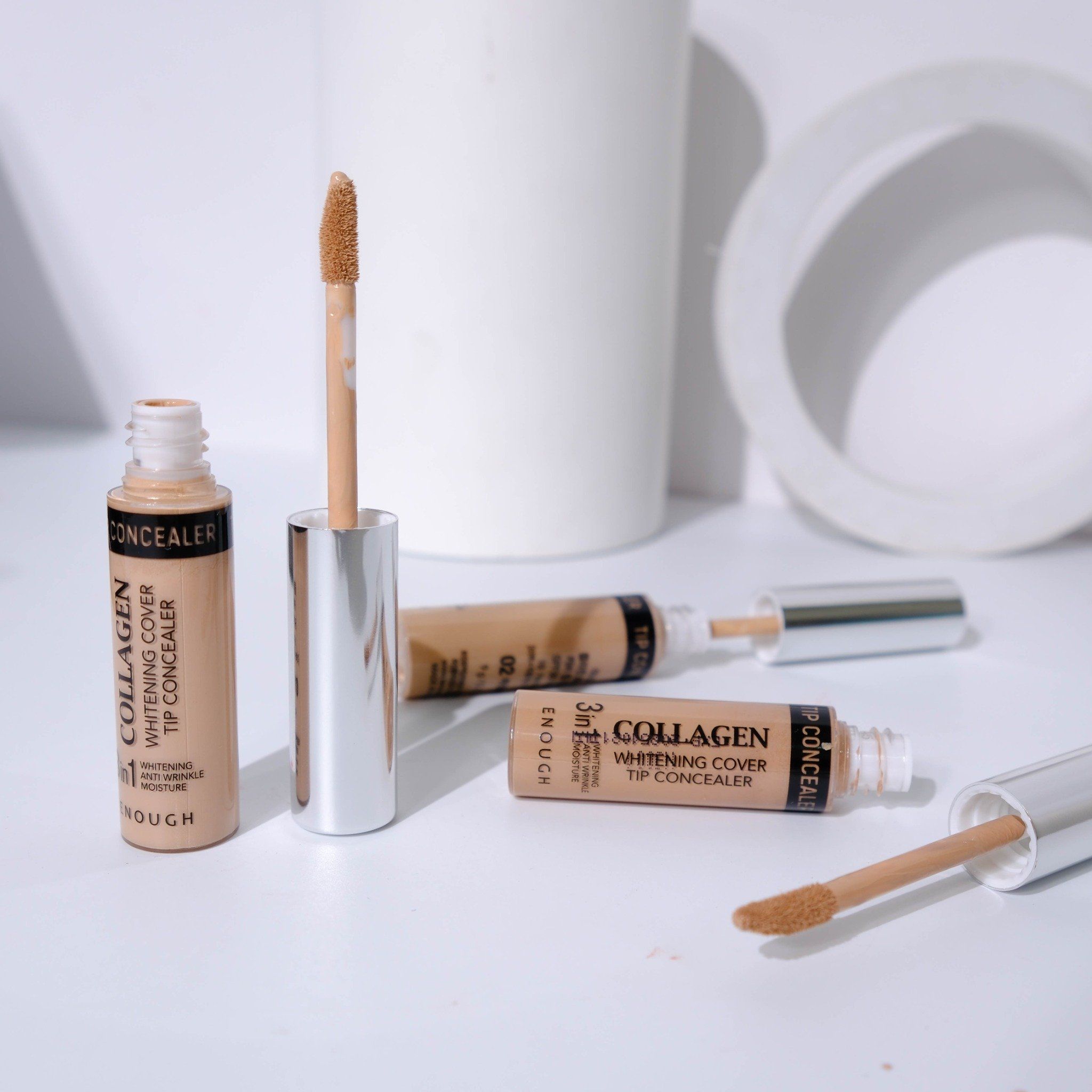 THANH CHE KHUYẾT ĐIỂM LÀM SÁNG DA COLLAGEN 3IN1 ENOUGH COLLAGEN WHITENING COVER TIP CONCEALER