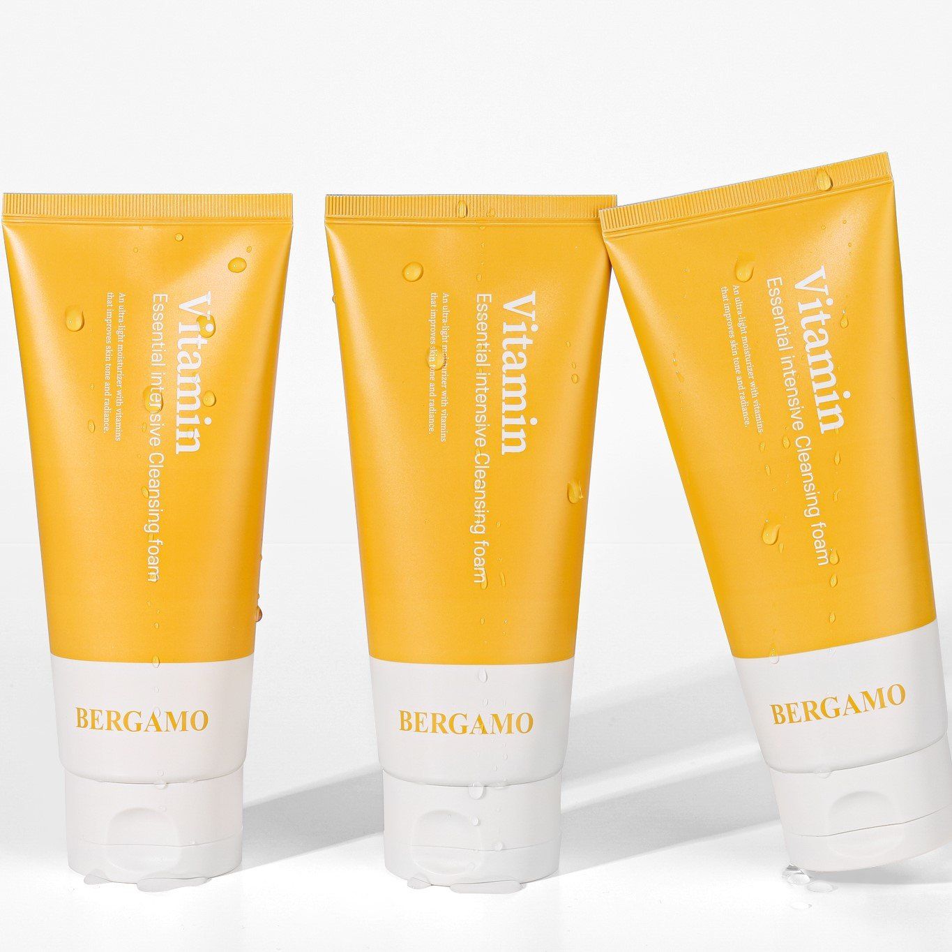 SỮA RỬA MẶT VITAMIN SÁNG DA BERGAMO INTENSIVE VITAMIN CLEANSING FOAM 120ML