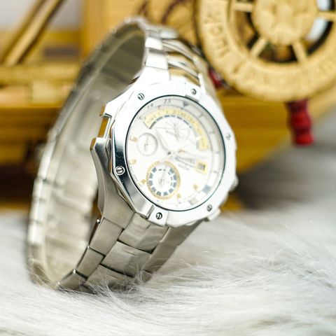 Đồng Hồ Chronograph Nam Seiko 711808 Sapphire Dây Thép