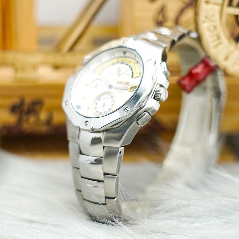Đồng Hồ Chronograph Nam Seiko 711808 Sapphire Dây Thép