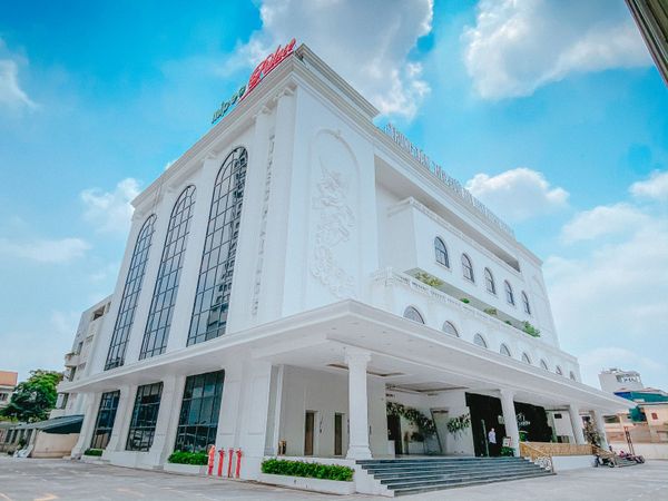  NHÀ HÀNG - TIỆC CƯỚI - HỘI NGHỊ 