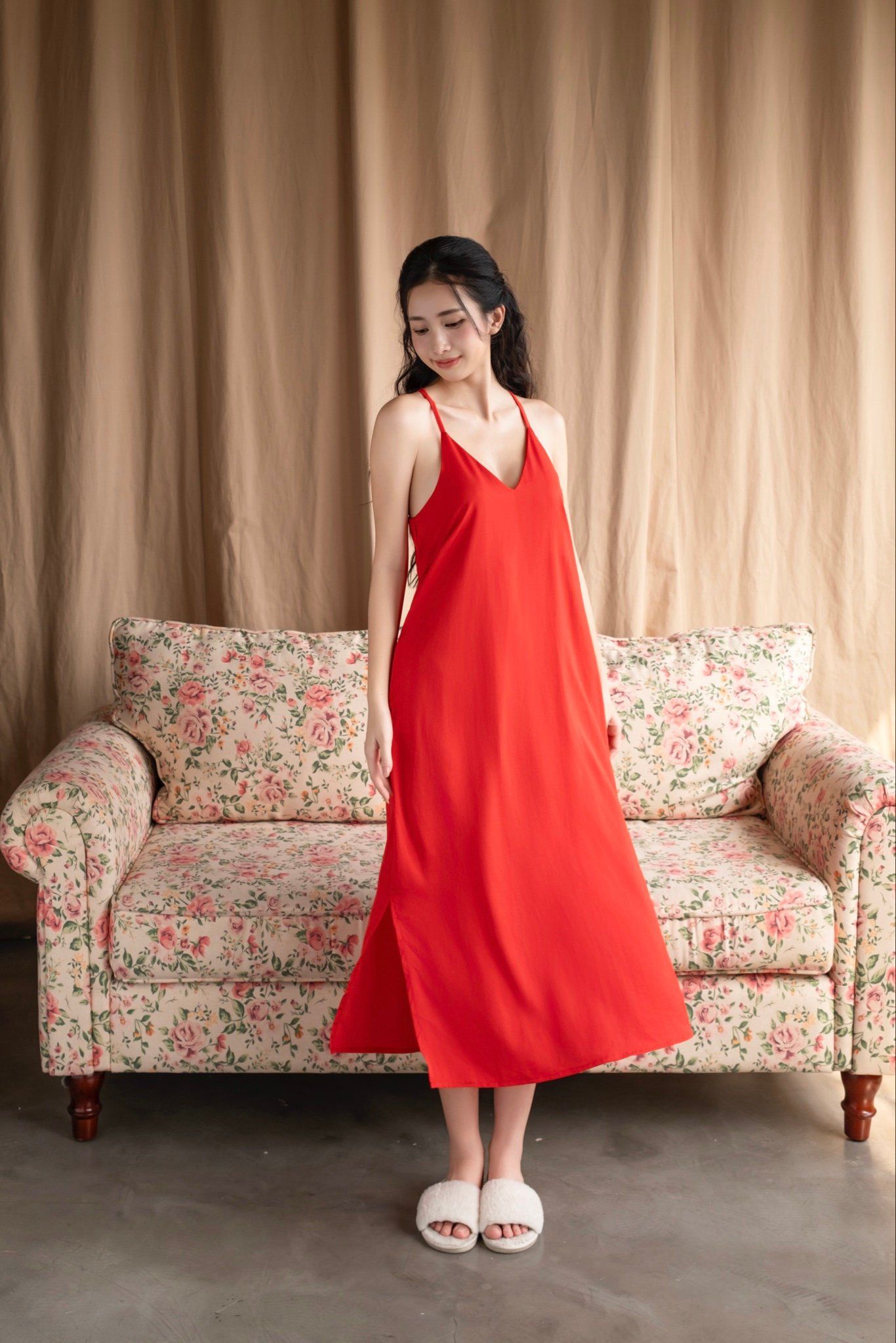  Đầm dây yếm xẻ 
