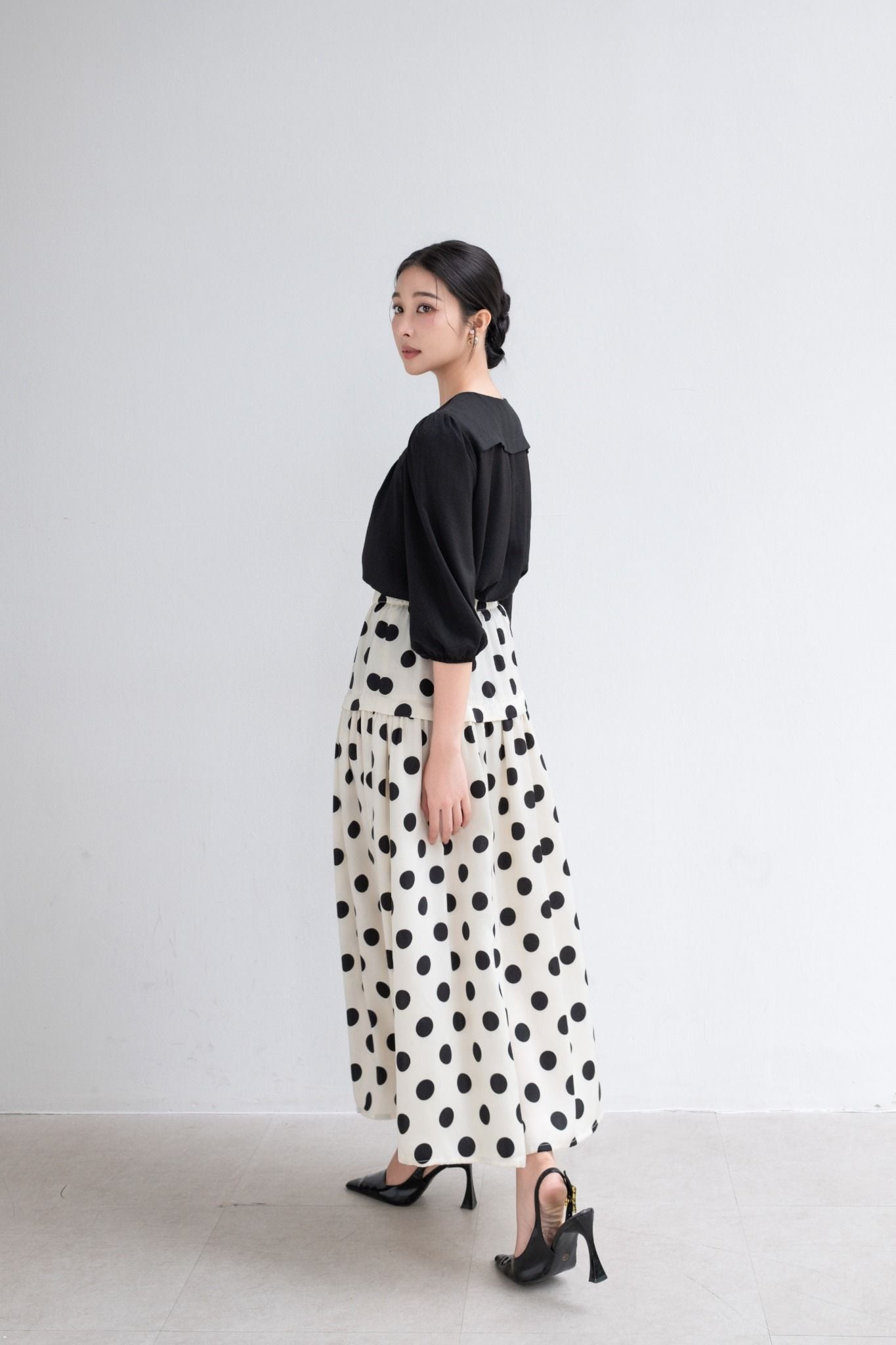  Chân váy xòe 3 nút 