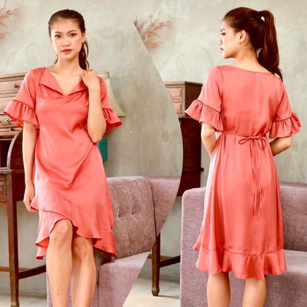  Đầm lụa tay loe cổ V có dây cột eo Infashion 