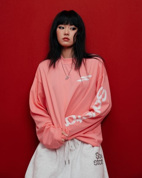  BASIC TYPO BOXY LONG-SLEEVE T-SHIRT 