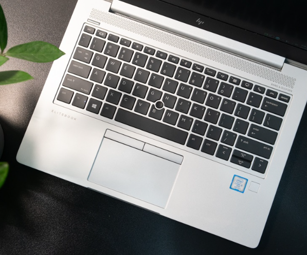 elitebook 830G5 i5第7世代7200U/8GB/SSD256GB Amazon.com: HP EliteBook 830 G5 13.3