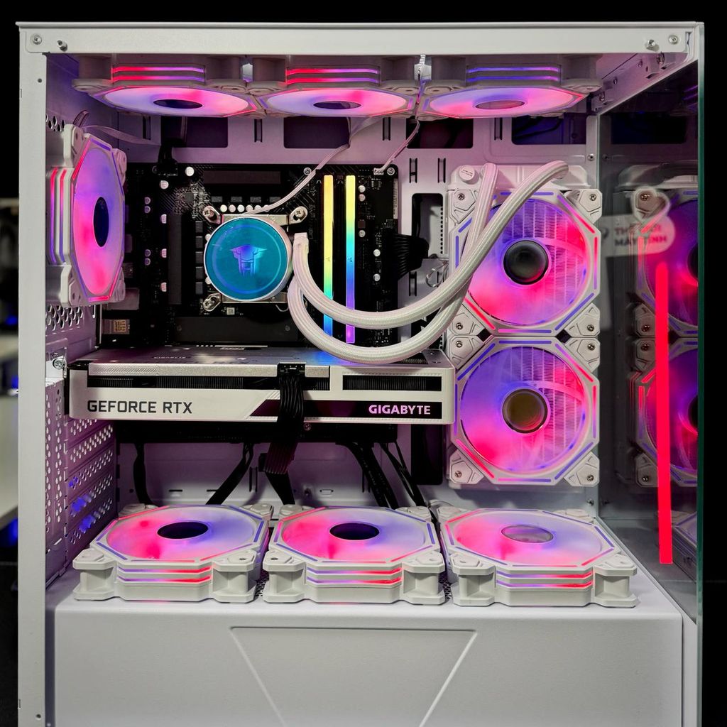 PC GAMING GNMi5.13_7632306 | i5 13400F | RAM 32GB | SSD 1TB | RTX 3060 Ti 8GB | 850W | AX4