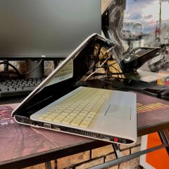 Laptop SONY VAIO SVE15115EGW | i5-2520M | 4GB | SSD 128GB | 15.6inch