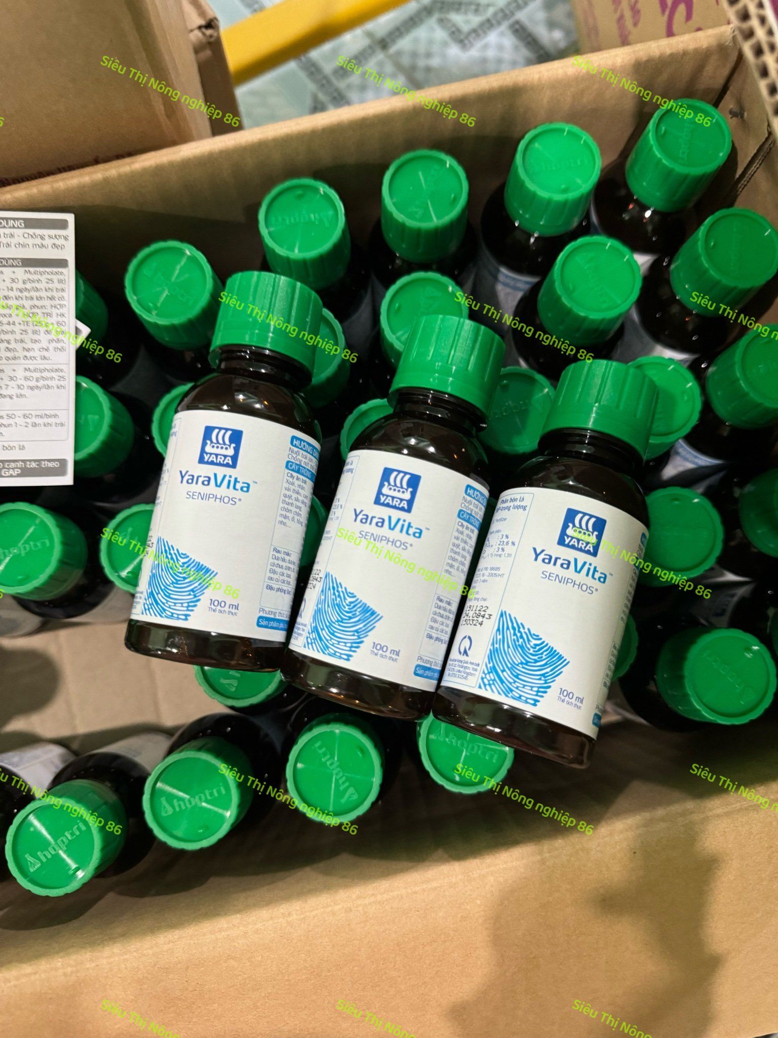  Phân bón lá Seniphos – Trái lớn, màu đẹp - Yara Seniphos 100ml 