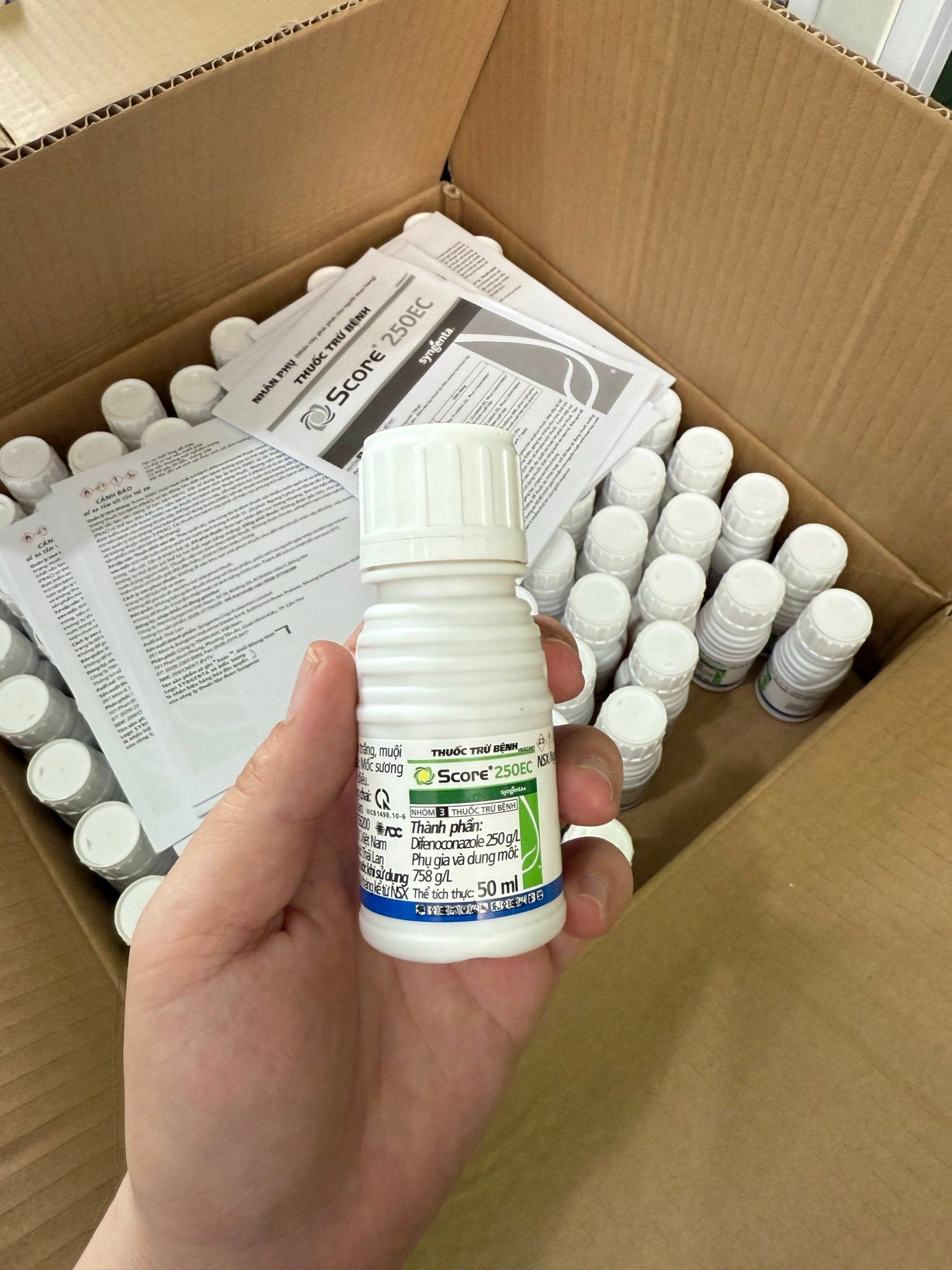  Thuốc trừ bệnh Score 250EC 50ml Đặc trị Phấn trắng và Thán thư 