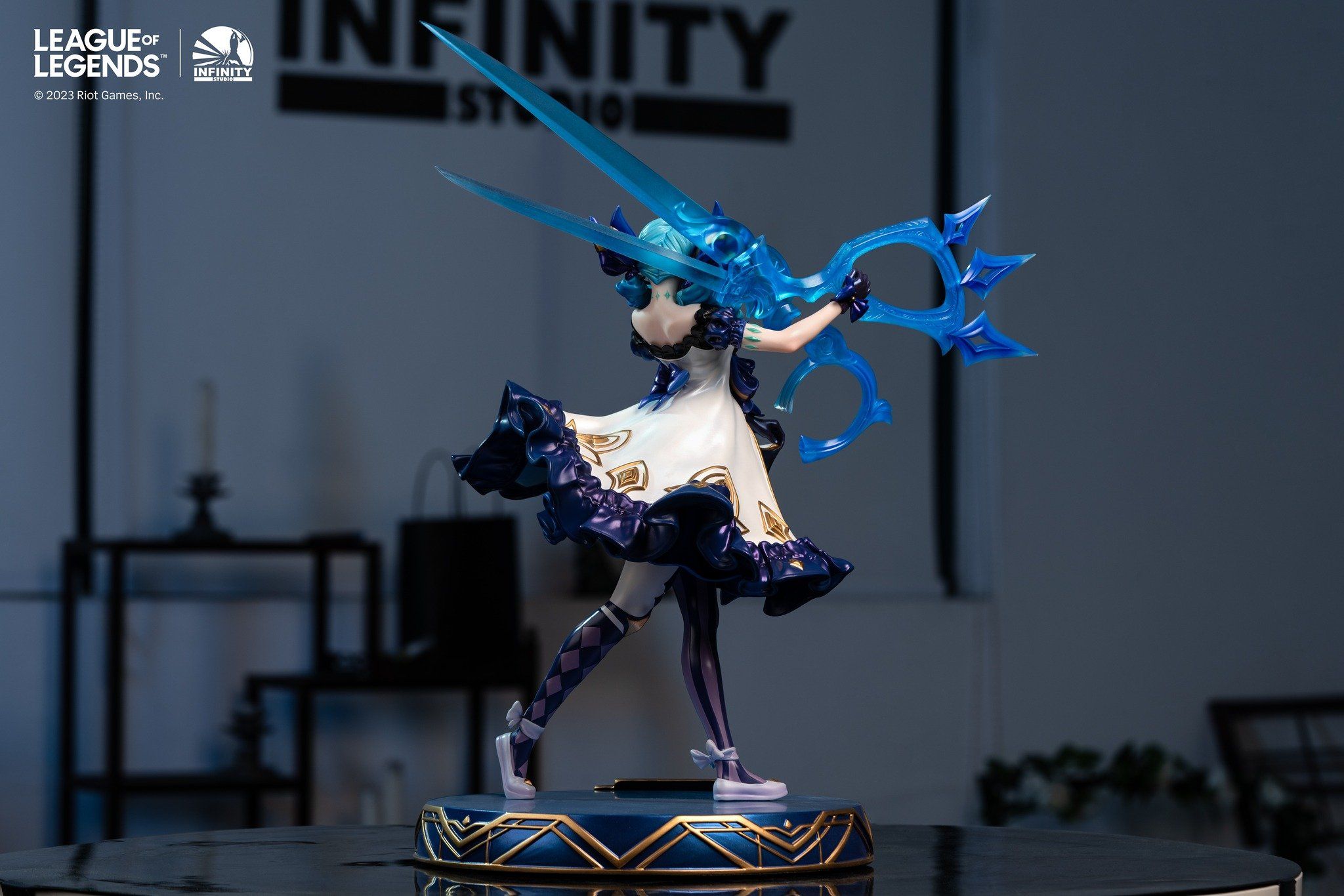  [ HÀNG SẴN ] Gwen - League Of Legend -  Infinite Studio ( licensed ) 