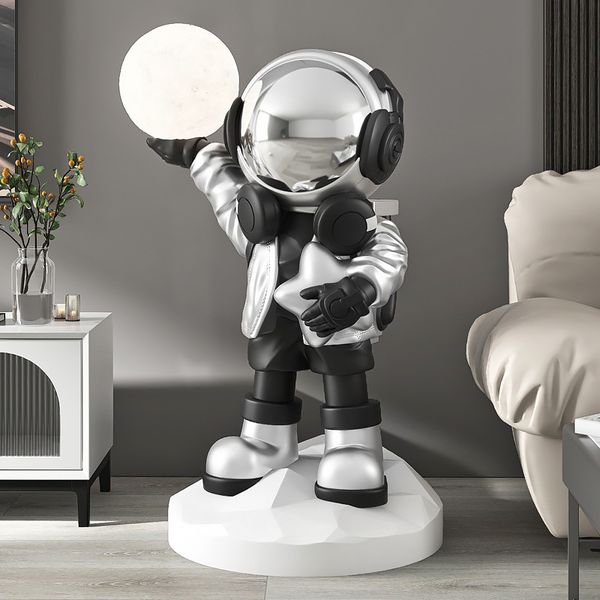 [Order] Đèn decor phòng khách - Tượng phi hành gia gio đèn cảm ứng
