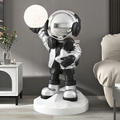 [Order] Đèn decor phòng khách - Tượng phi hành gia gio đèn cảm ứng