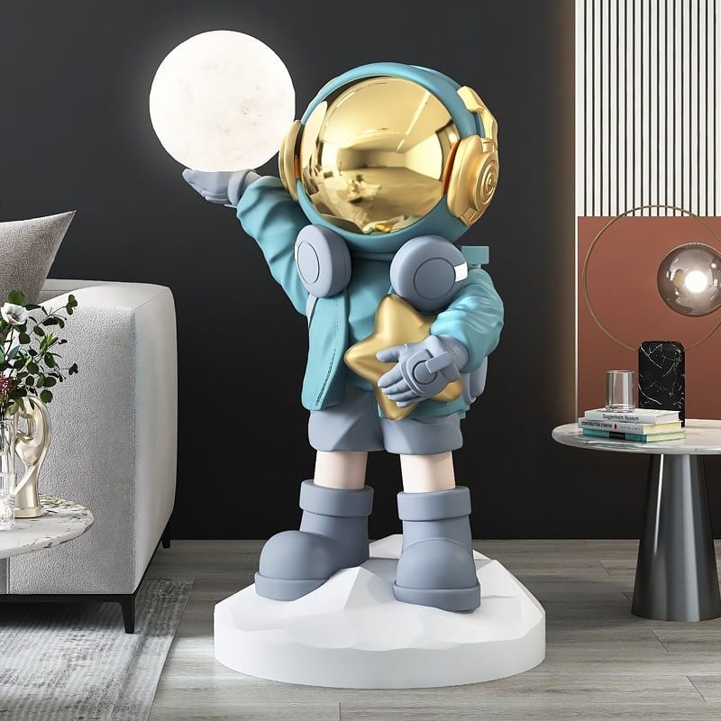 [Order] Đèn decor phòng khách - Tượng phi hành gia gio đèn cảm ứng