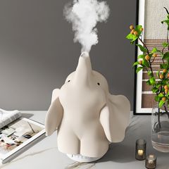 [Order] Đồ decor - Máy xông tinh dầu voi con