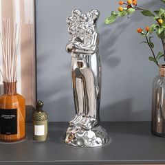 [Order] Đồ decor sáng tạo - Tượng người ôm hoa