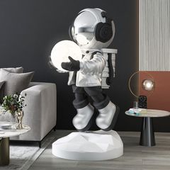 [Order] Đồ decor - Tượng phi hành gia cầm đèn, có loa bluetooth