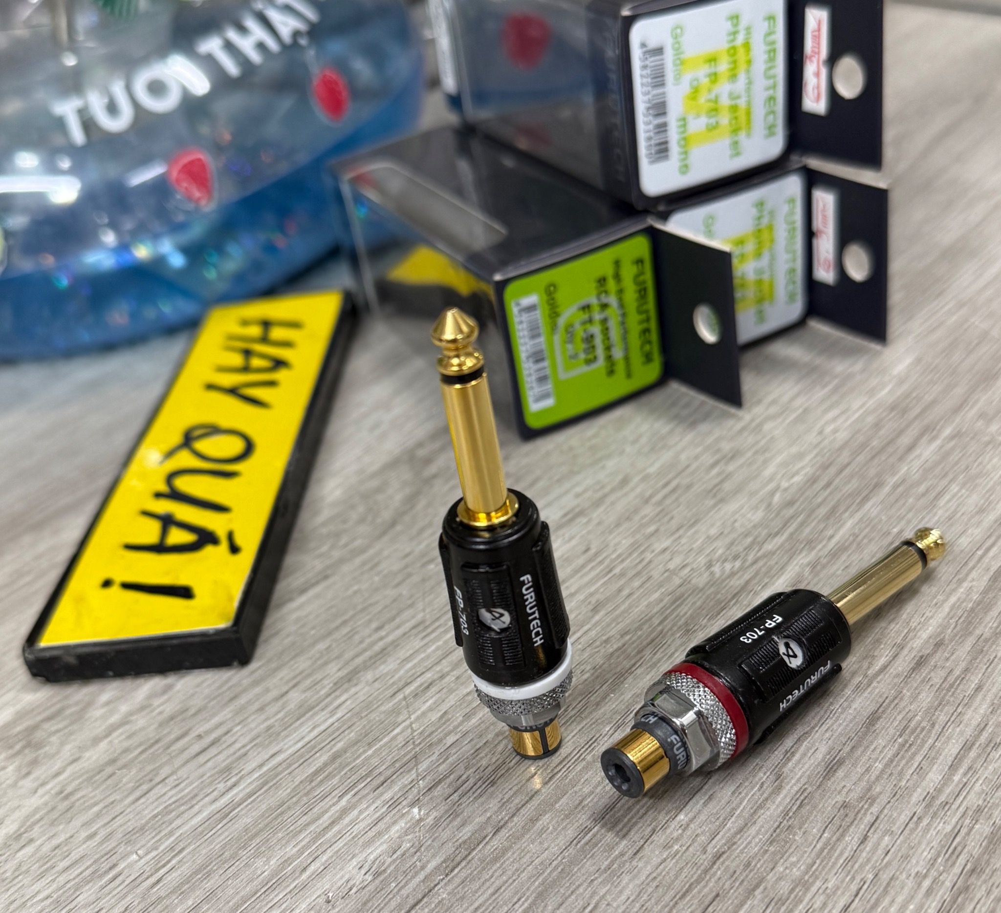 T6-24B2​ Adaptor chuyển đổi jack 6.3mm - Female RCA - Loại đặc biệt