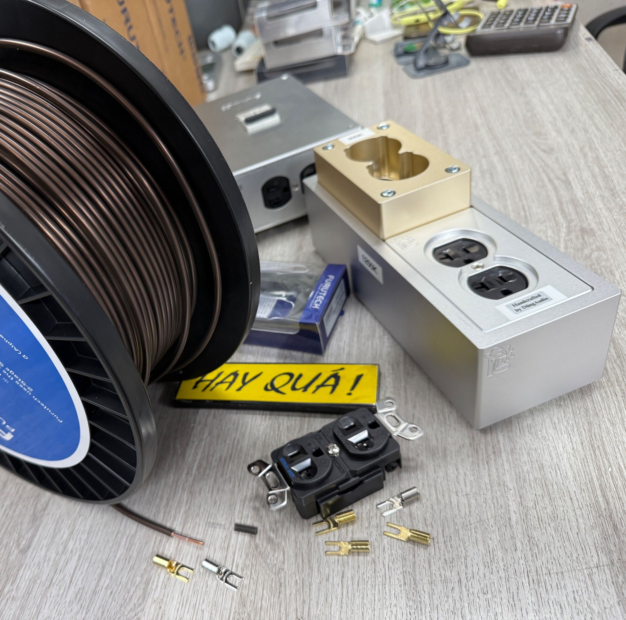 T2-05F Dây Furutech Alpha 22 Solid Core Alpha OFC Wire 11AWG