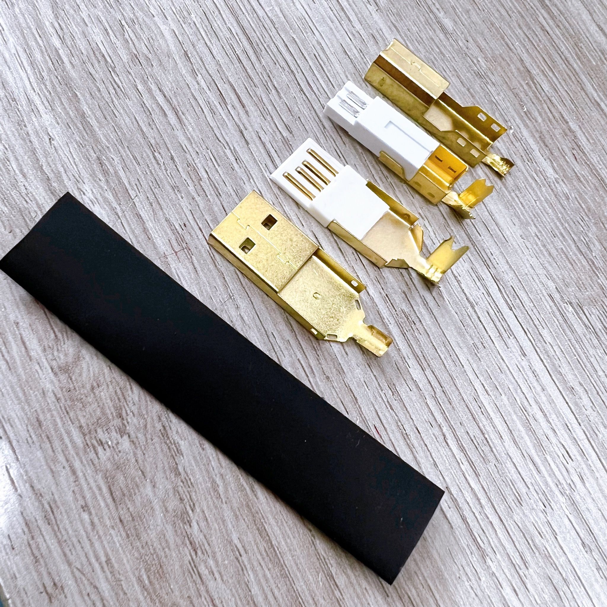 T6-12C​ Gold USB connectors​ Type A - Type B - Ver II.