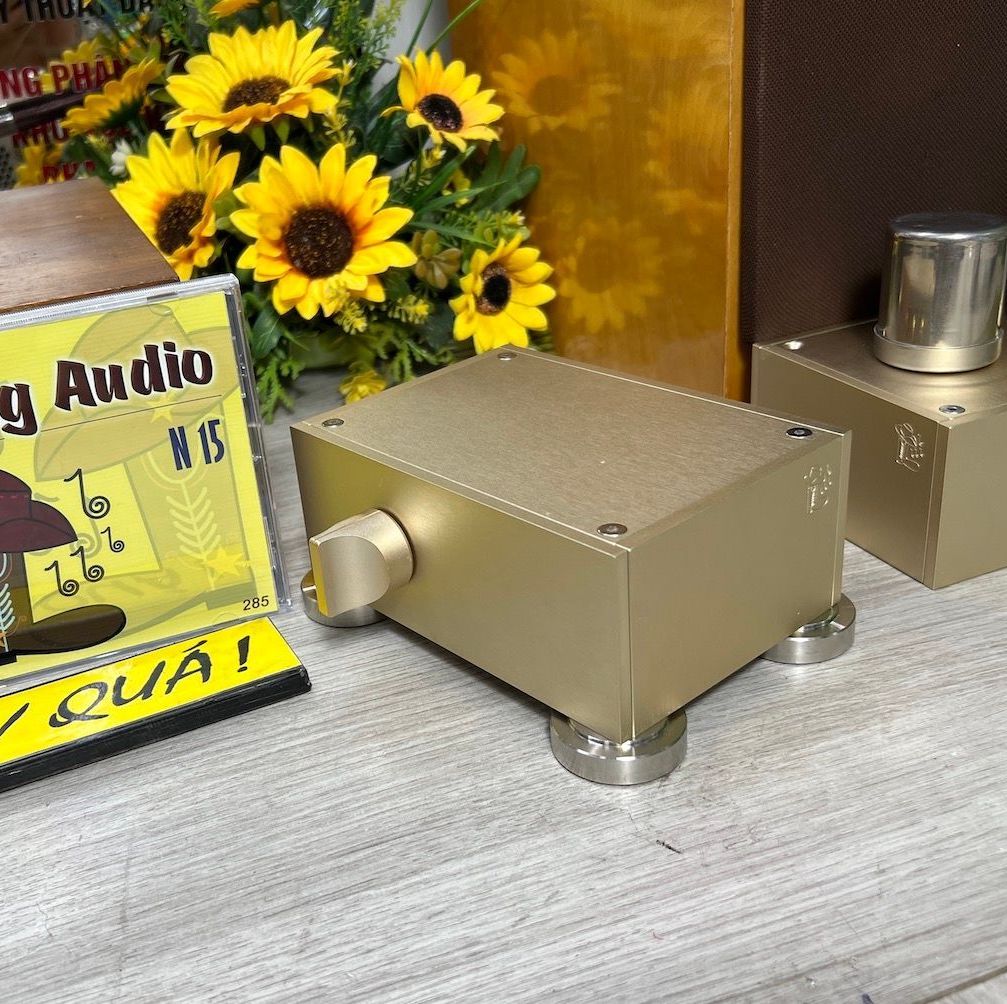 T8-02A Hộp selector line chuyển đổi tín hiệu âm thanh ngõ RCA