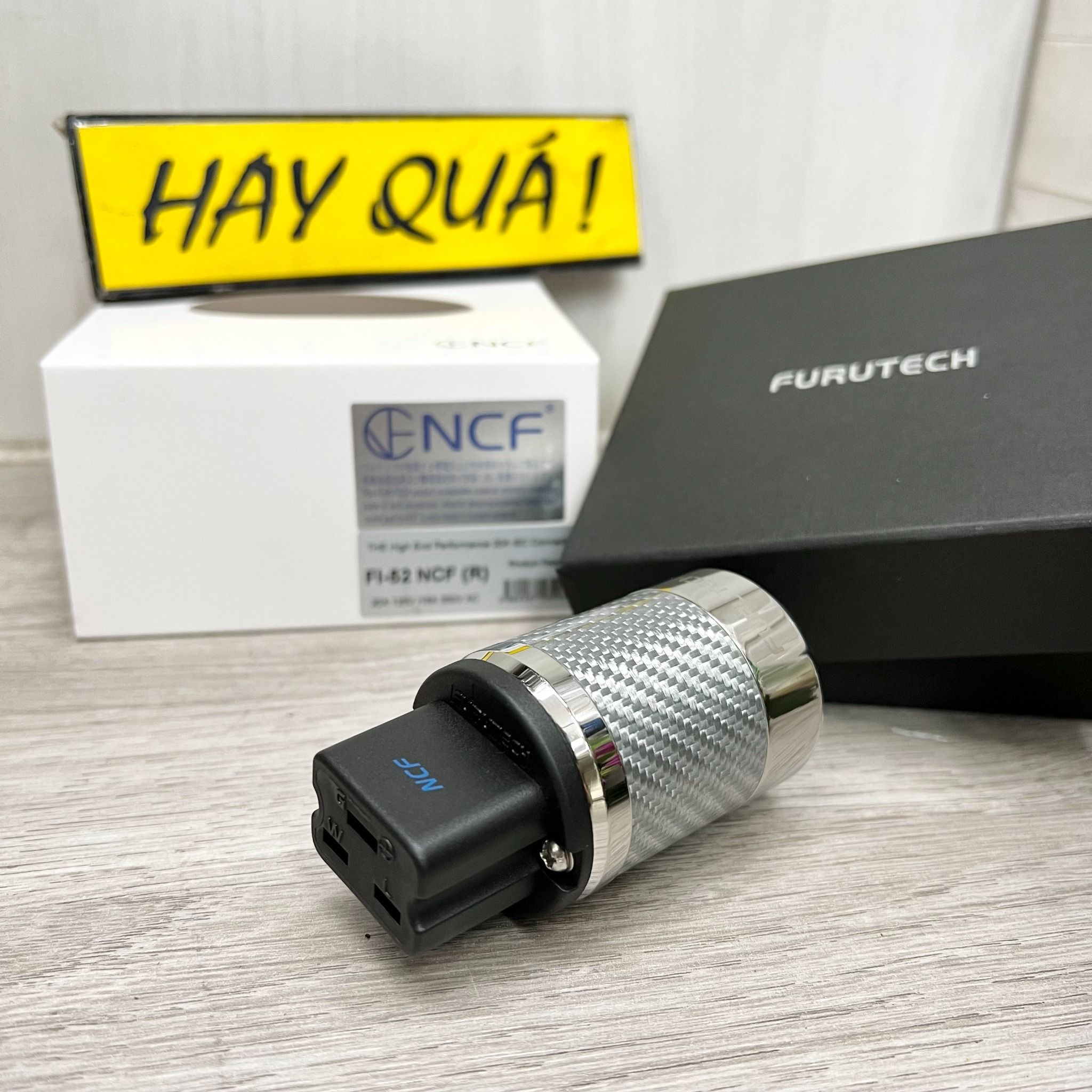 T1-01C Jack nguồn Furutech FI-52 NCF (R) - Jack cái (female)