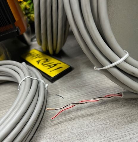  T4-08C Dây loa cho phân tần - Dây chạy trong thùng loa 